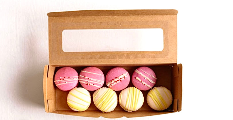 Box of 8 Macarons